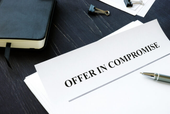 Irs,Offer,In,Compromise,Oic,Agreement,And,Pen.