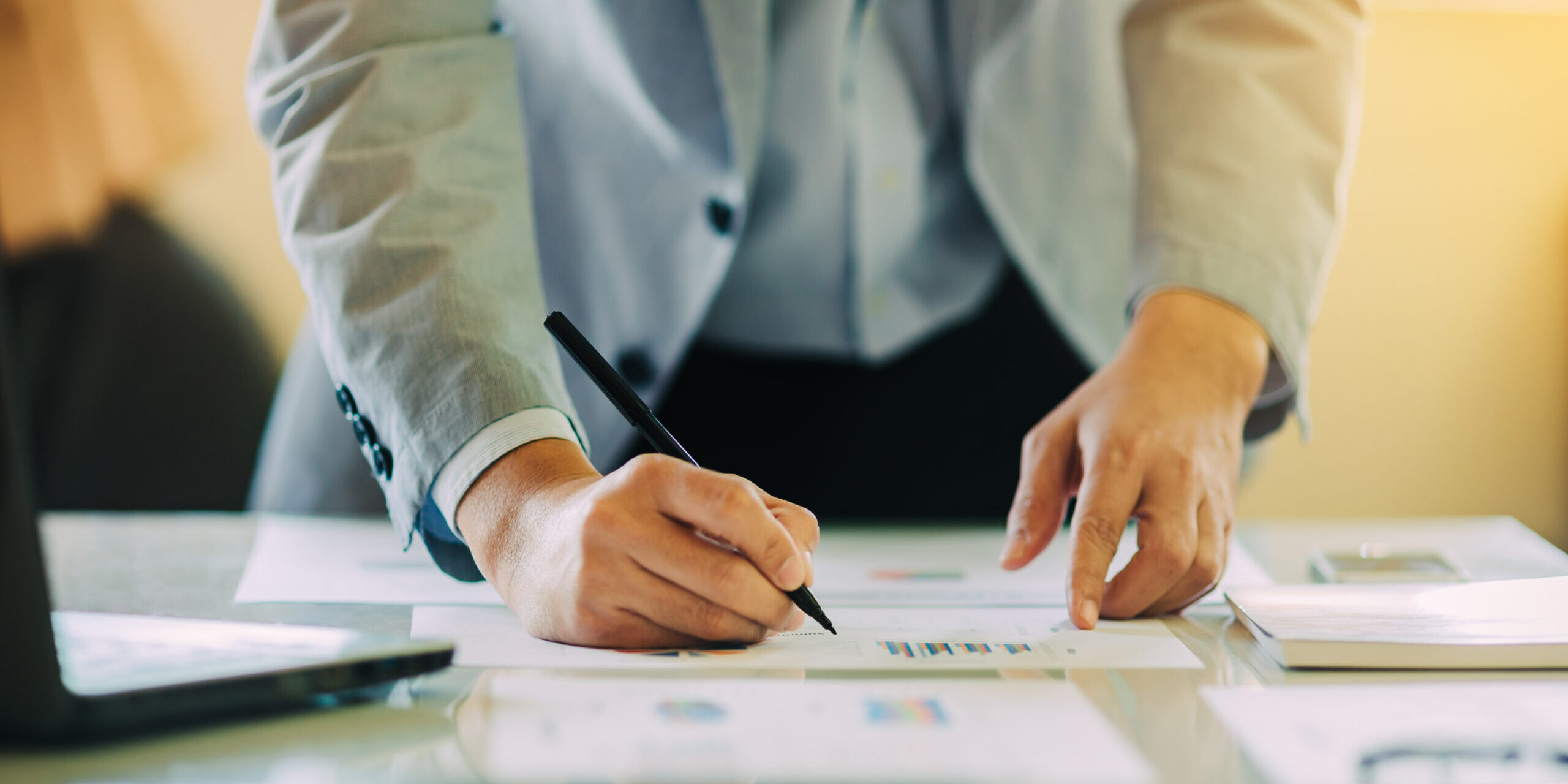 Businessman,Working,On,Project,For,Analyzing,Company,Financial,Report,Balance